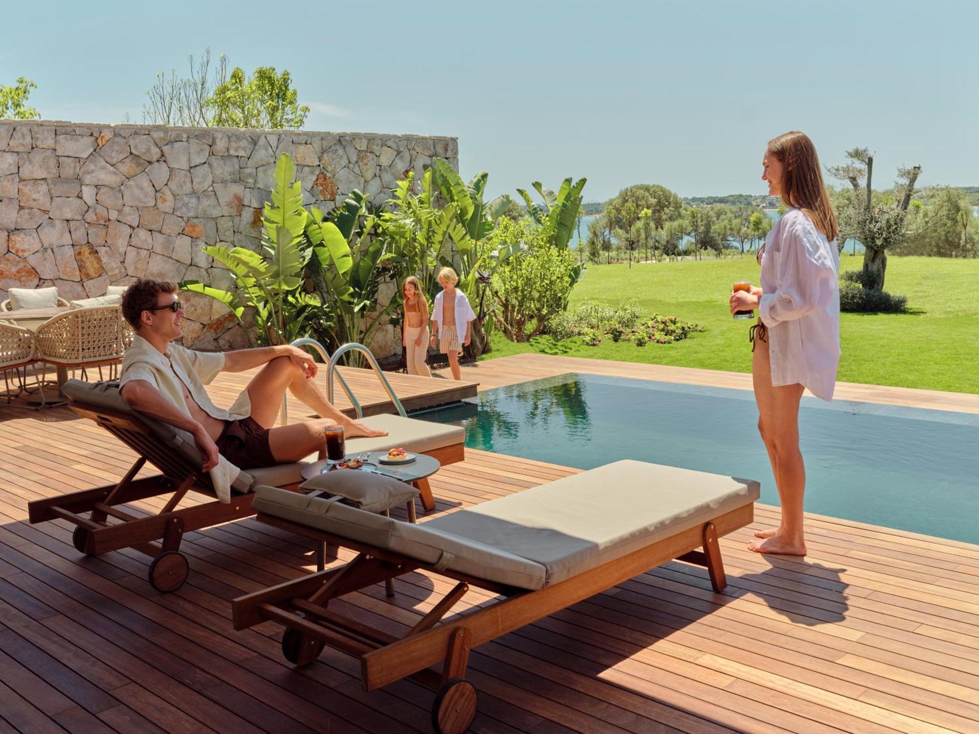 ホテル Anda Barut Collection ディディム エクステリア 写真